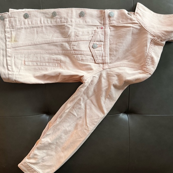 Light Pink Levi’s Trucker Jacket - Picture 7 of 7